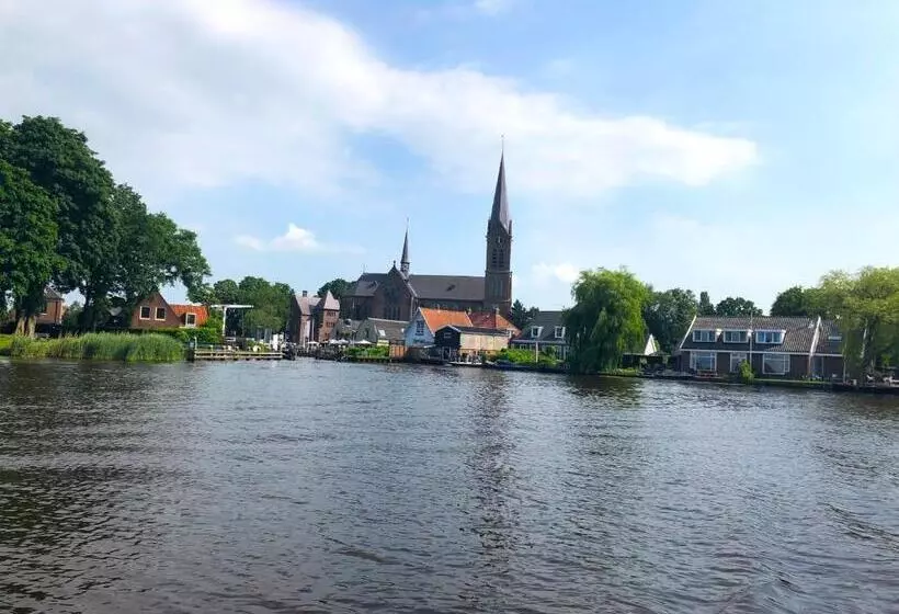 Hotelli Huisjes Aan De Amstel Your Home Away From Home
