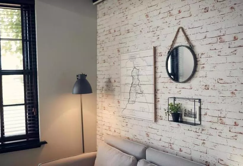 Hotelli Huisjes Aan De Amstel Your Home Away From Home