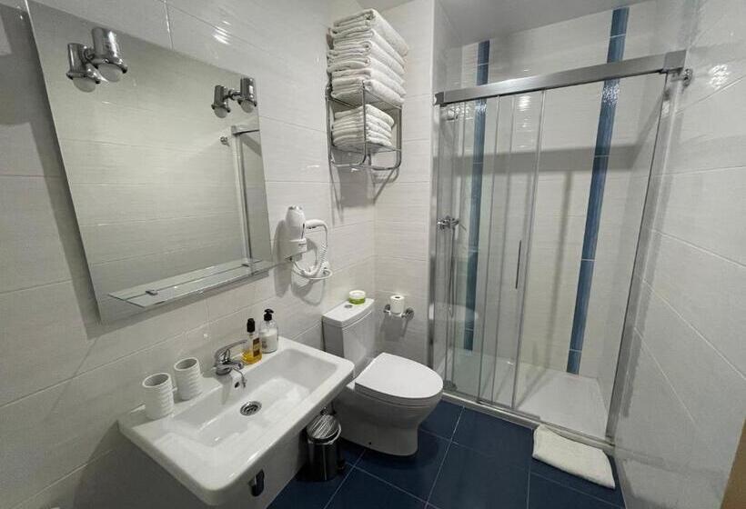 Отель Royal Suites Estepona