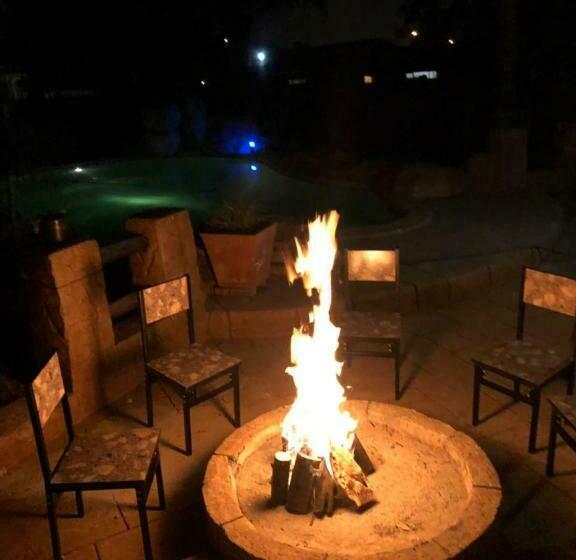 פנסיון Budget Stay