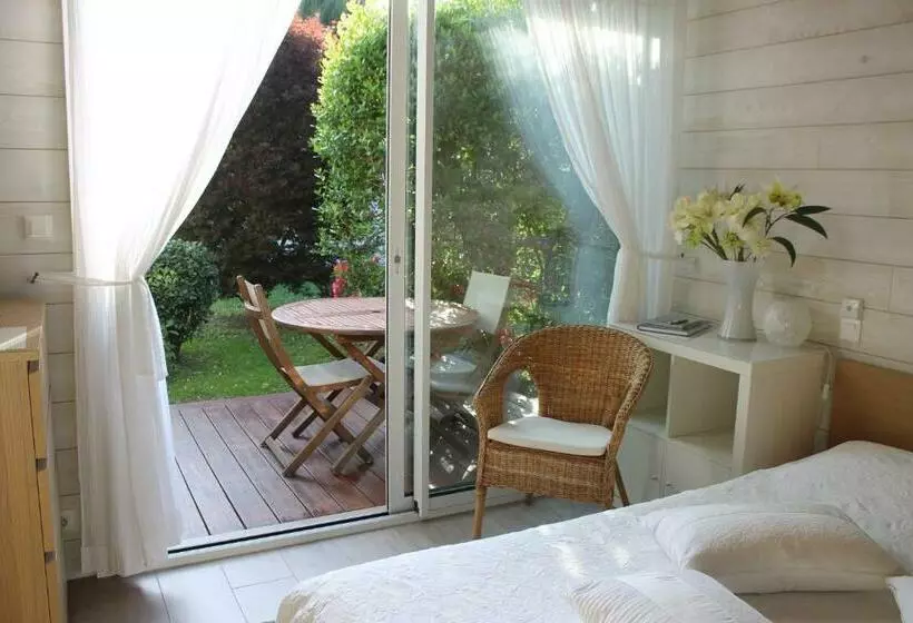 Majatalo Chez Sophie