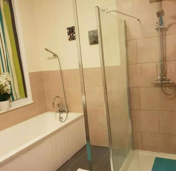 Majatalo Gabriel Guesthouse