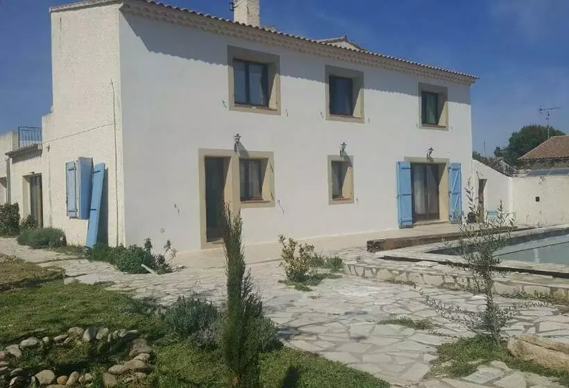 Aamiaismajoitus (B&B) Chambre D Hôtes Du Charme Provençal