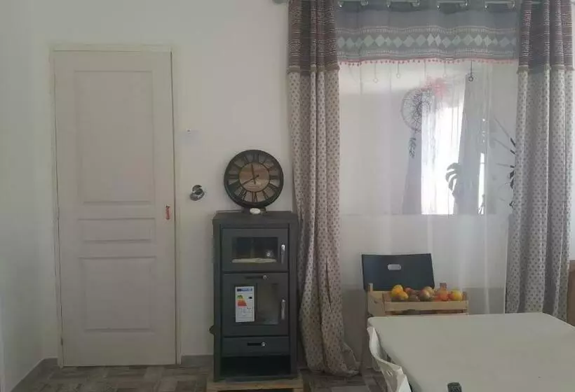 Aamiaismajoitus (B&B) Chambre D Hôtes Du Charme Provençal