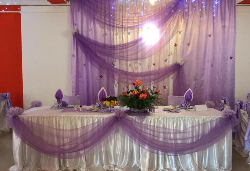 فندق Continental