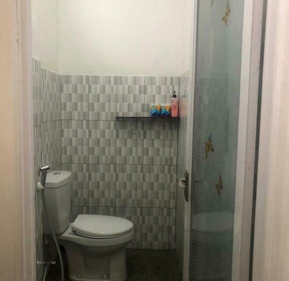 פנסיון Buana Asti Homestay