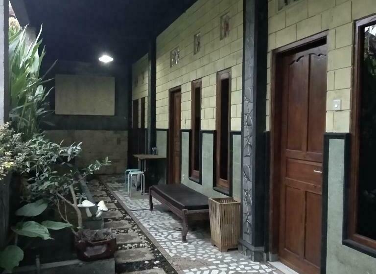 פנסיון Buana Asti Homestay