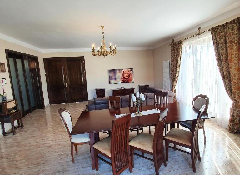 پانسیون Vila De La Lugas