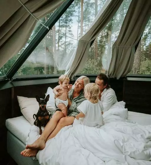 Hotelli Tackork Gård & Marina