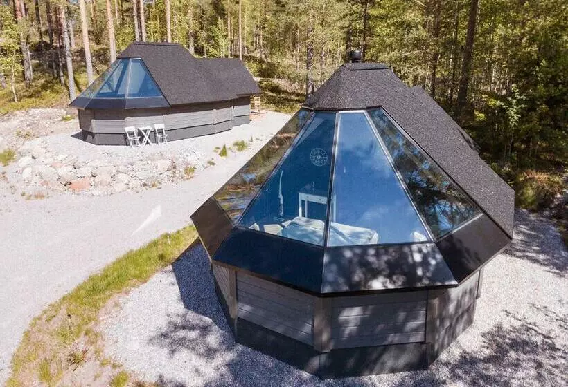 Hotelli Tackork Gård & Marina