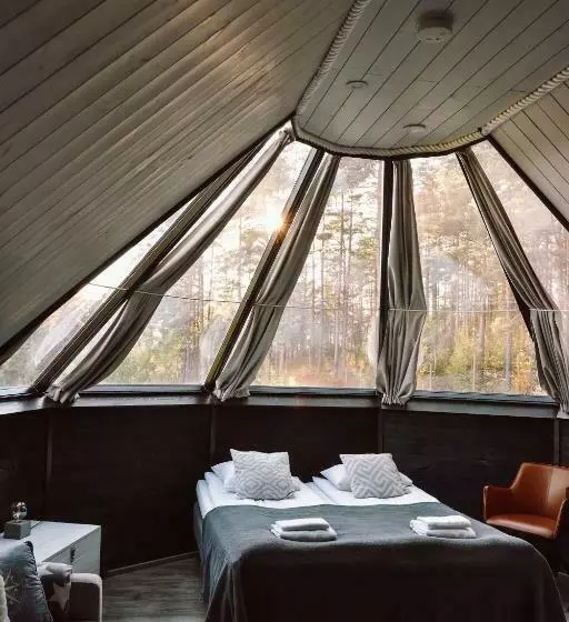 Hotelli Tackork Gård & Marina