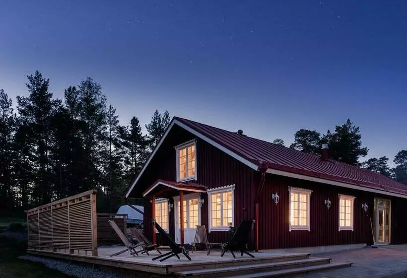 Hotelli Tackork Gård & Marina