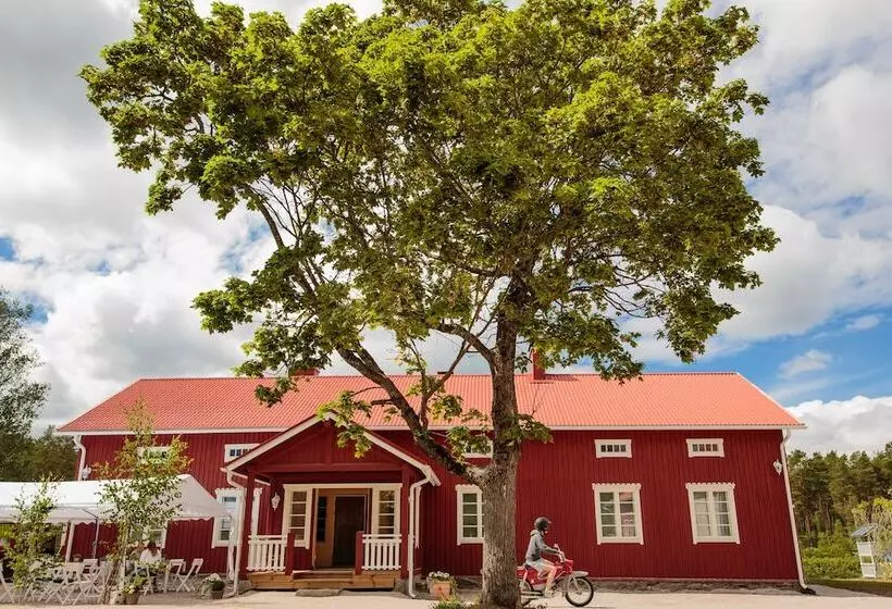 Hotelli Tackork Gård & Marina