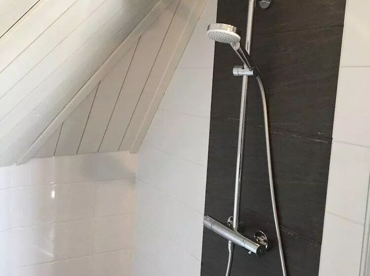 Hotelli Tackork Gård & Marina