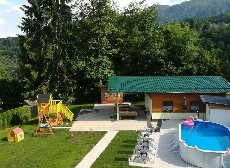 پانسیون Apartments And Wellness Jelovca