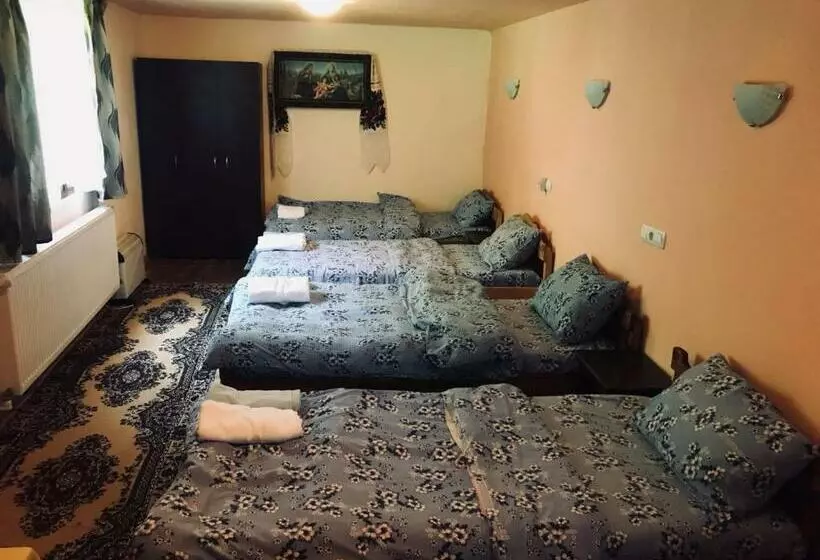 پانسیون Casa Maria