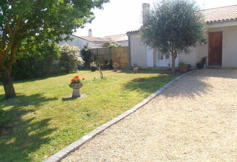 بنسيون L Oiseliere