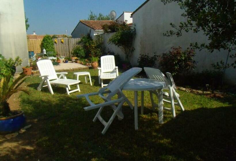 بنسيون L Oiseliere