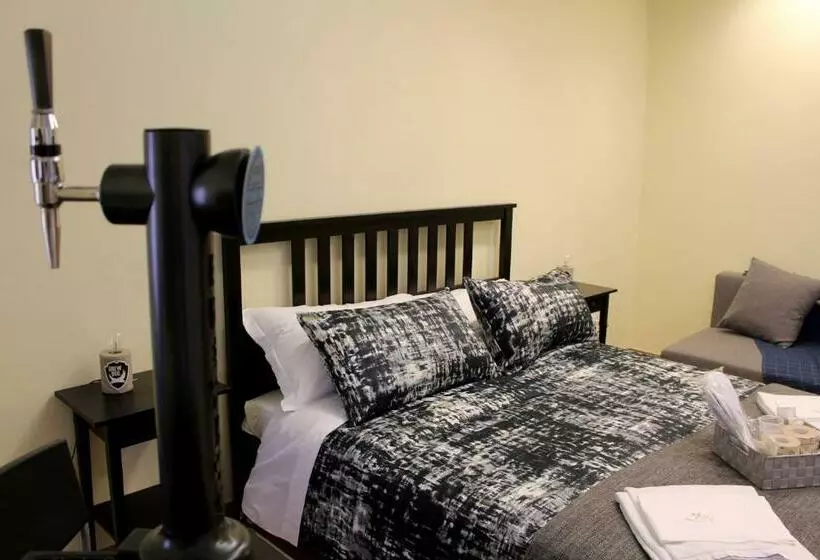 ペンション La Sosta Navarra Bed & Beer