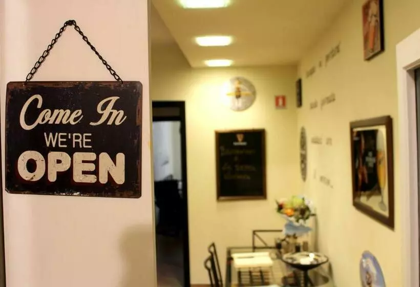 ペンション La Sosta Navarra Bed & Beer