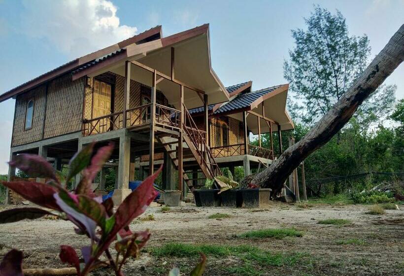 Pension Laendra Sunset Beach