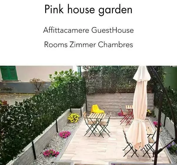 Majatalo Pink House Garden