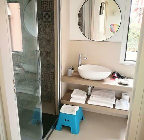 Пансион Pink House Garden