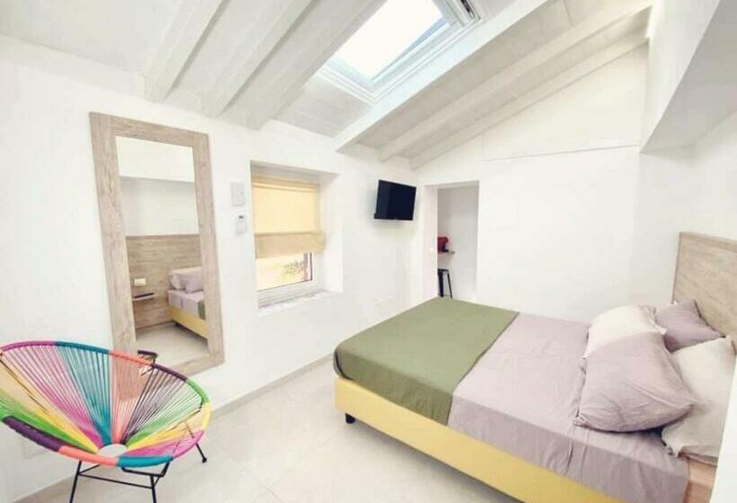 Пансион Pink House Garden