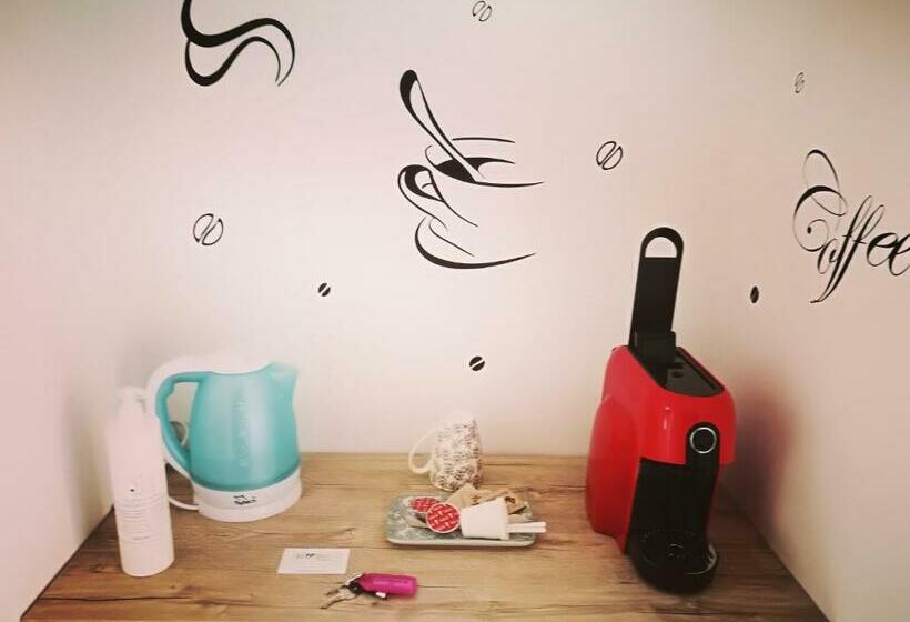 Пансион Pink House Garden