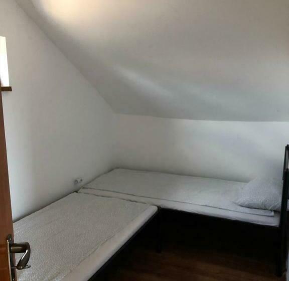 펜션 Starlight Apartment