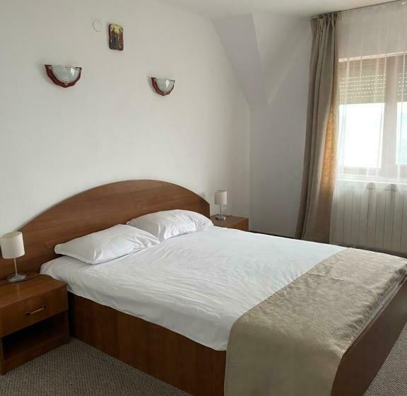 Pensiunea Fantanita Haiducului