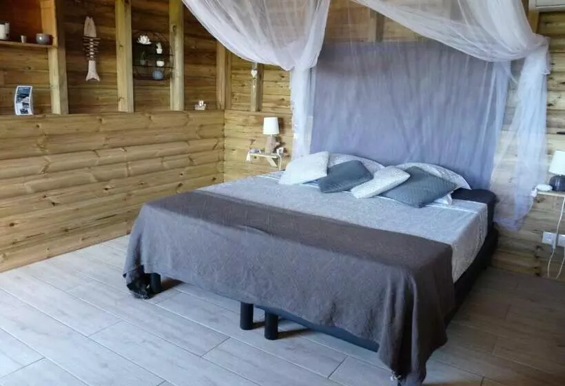 تختخواب و صبحانه Bungalow La Tortue Bleue