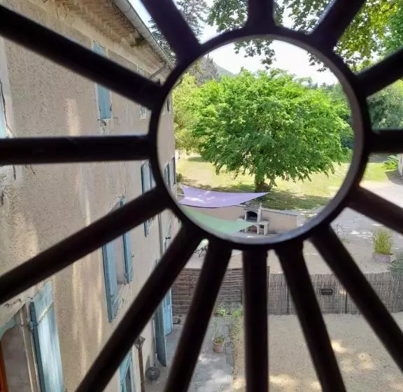 تختخواب و صبحانه Domaine De Bellevue Chambre D Hôtes