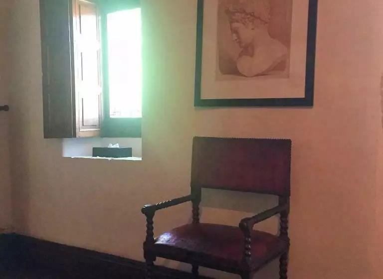 تختخواب و صبحانه Manoir De La Rémonière