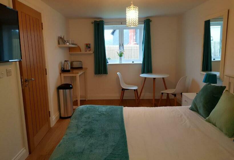 ベッドアンドブレックファースト Primrose House