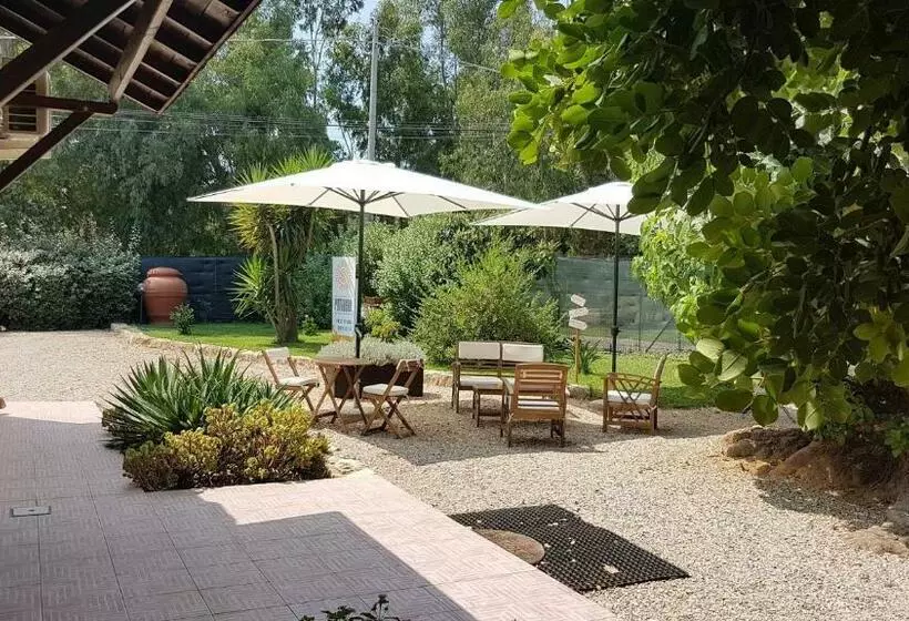 Majatalo Bed & Breakfast Pintadera