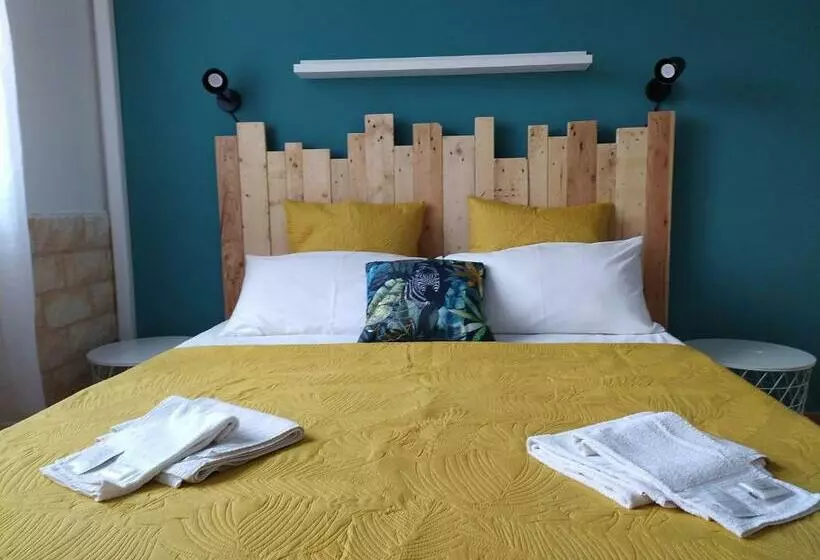 Majatalo Bed & Breakfast Pintadera