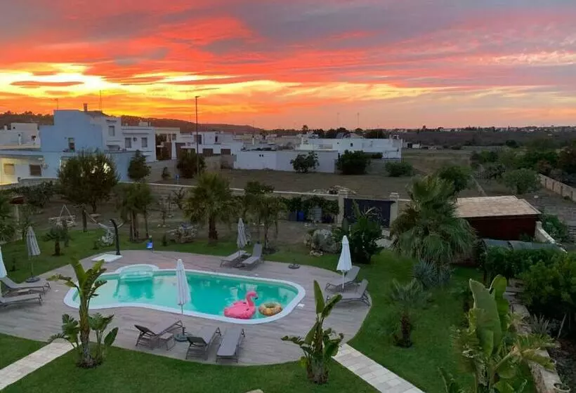 ペンション Masseria Prontera With Pool