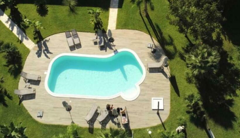 ペンション Masseria Prontera With Pool