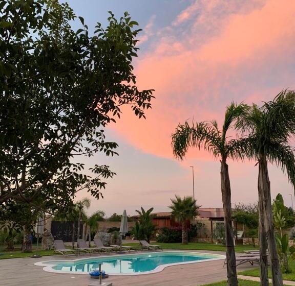 ペンション Masseria Prontera With Pool