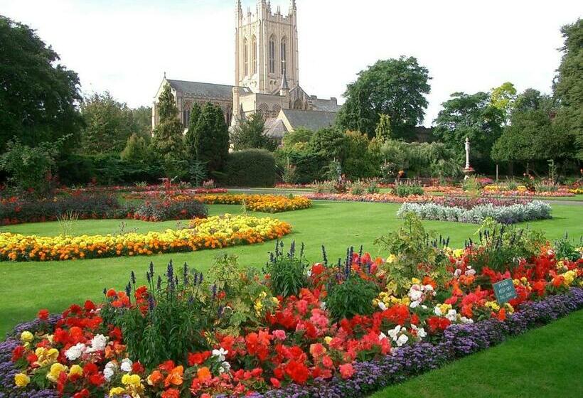 פנסיון The Annexe At Asbit Lodge