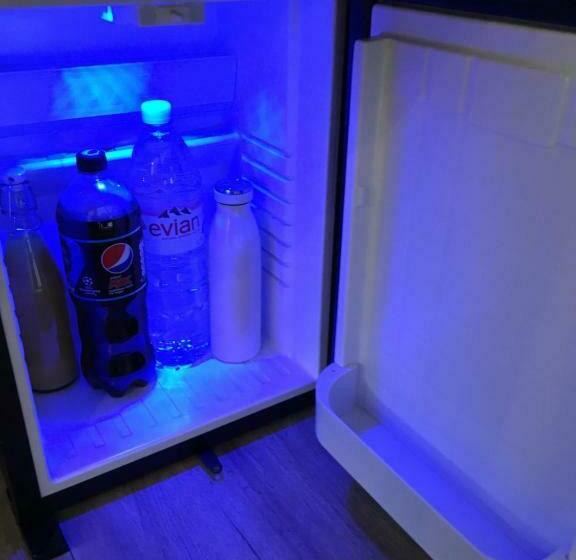 פנסיון The Annexe At Asbit Lodge