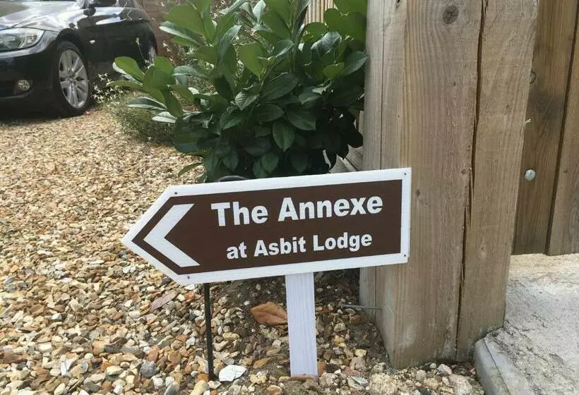 ペンション The Annexe At Asbit Lodge