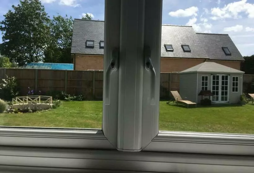 ペンション The Annexe At Asbit Lodge