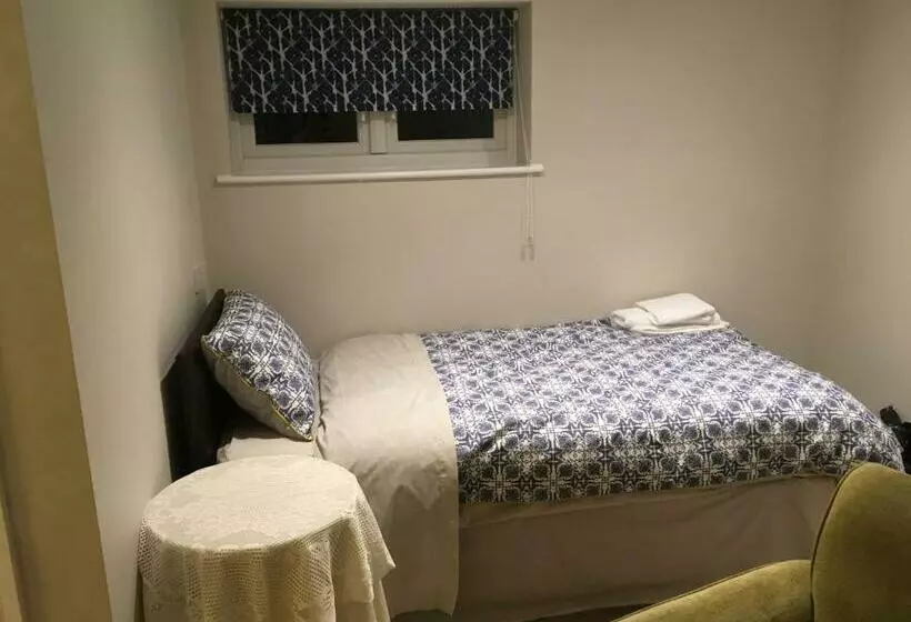 ペンション The Annexe At Asbit Lodge