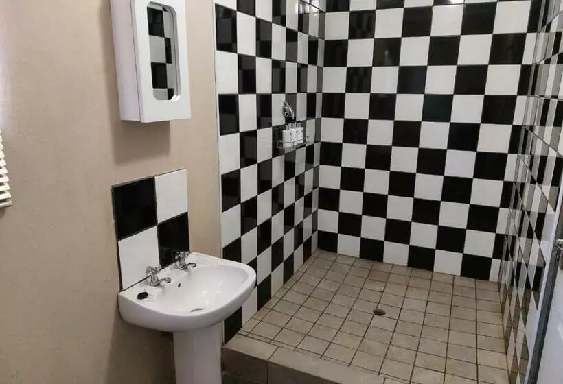 ペンション Wisteria Lane Guesthouse