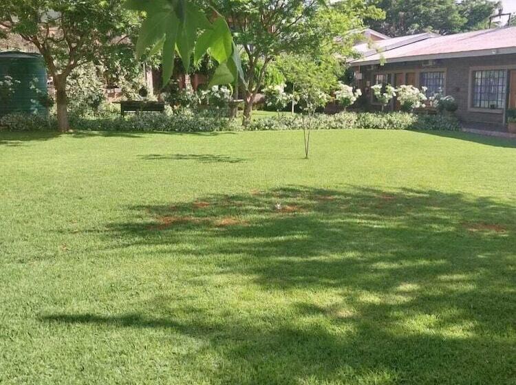 פנסיון Wisteria Lane Guesthouse