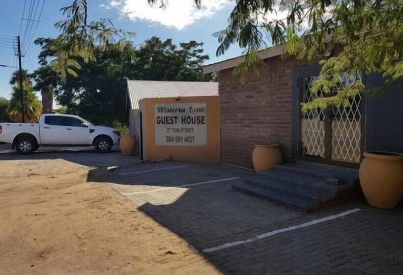 פנסיון Wisteria Lane Guesthouse