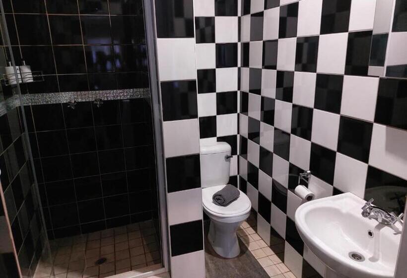 פנסיון Wisteria Lane Guesthouse