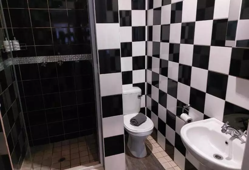 ペンション Wisteria Lane Guesthouse